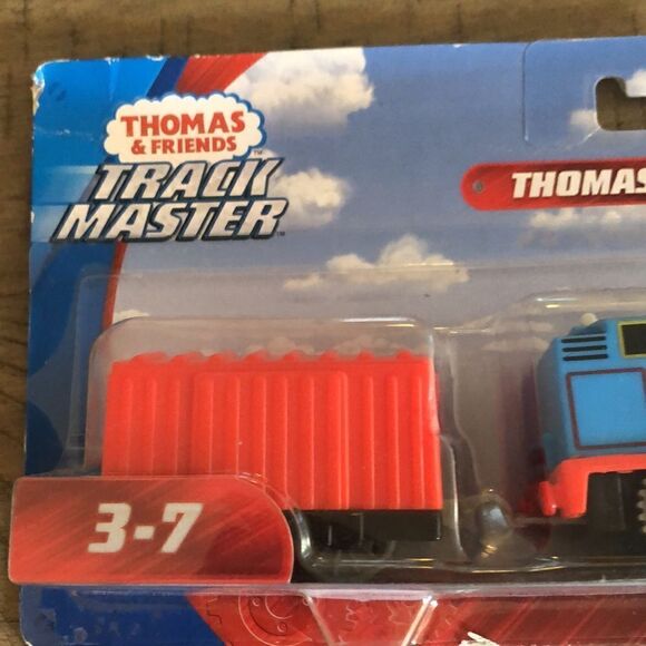Thomas #1 Track Master Motorized Train 🚂 & a 2022 HappyNewYear collectible 🚗 - Picture 5 of 17